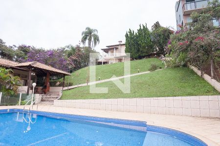 Casa de condomínio à venda com 450m², 4 quartos e 3 vagas Casa de condomínio à venda com 450m², 4 quartos e 3 vagasPiscina