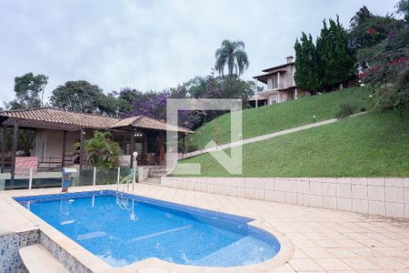 Casa de condomínio à venda com 450m², 4 quartos e 3 vagas Casa de condomínio à venda com 450m², 4 quartos e 3 vagasPiscina