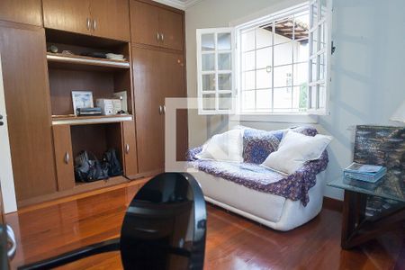 Casa de condomínio à venda com 450m², 4 quartos e 3 vagas Casa de condomínio à venda com 450m², 4 quartos e 3 vagasQuarto 1