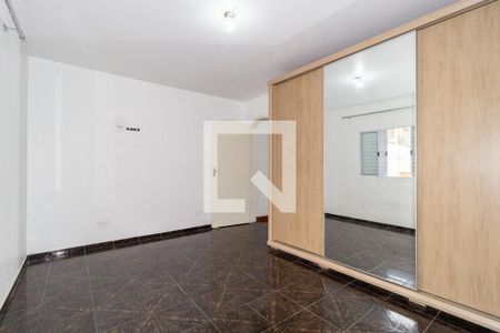 Quarto 2 de casa para alugar com 2 quartos, 75m² em Vila Bertioga, São Paulo