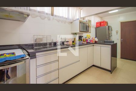 Apartamento à venda com 102m², 2 quartos e 1 vaga Apartamento à venda com 102m², 2 quartos e 1 vagaCozinha