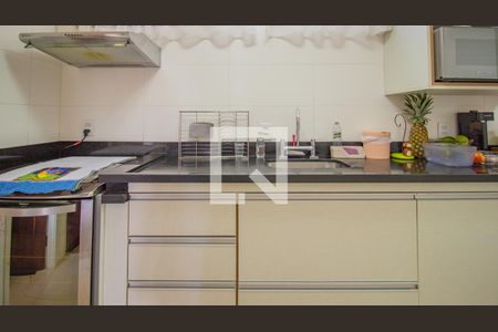 Apartamento à venda com 102m², 2 quartos e 1 vaga Apartamento à venda com 102m², 2 quartos e 1 vagaCozinha