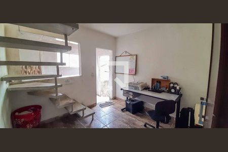 Casa à venda com 135m², 5 quartos e 2 vagas Casa à venda com 135m², 5 quartos e 2 vagasQuarto 3