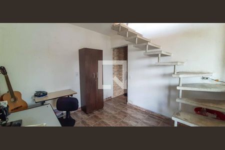 Casa à venda com 135m², 5 quartos e 2 vagas