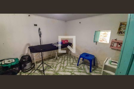 Casa à venda com 135m², 5 quartos e 2 vagas Casa à venda com 135m², 5 quartos e 2 vagasEscritório