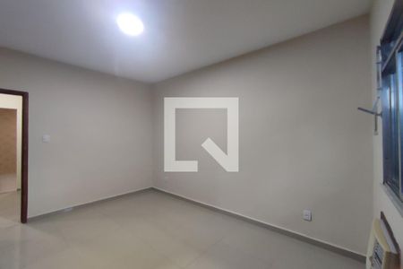 Quarto 1 de casa à venda com 2 quartos, 70m² em Taquara, Rio de Janeiro