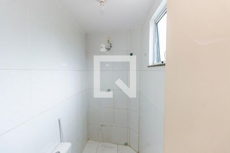 Banheiro de apartamento para alugar com 1 quarto, 40m² em Vila Valqueire, Rio de Janeiro