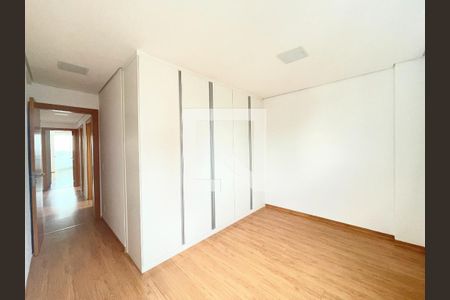 Quarto 2 de apartamento à venda com 5 quartos, 245m² em Silveira, Belo Horizonte