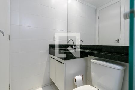 Banheiro da Suíte de apartamento à venda com 3 quartos, 66m² em Guaiaúna, São Paulo