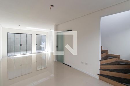 Casa de condomínio à venda com 70m², 3 quartos e 1 vagaSala/Cozinha