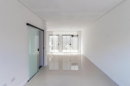 Casa de condomínio à venda com 70m², 3 quartos e 1 vagaSala/Cozinha