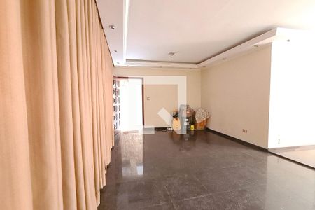 Sala de casa para alugar com 3 quartos, 264m² em Vila Rica, São Paulo