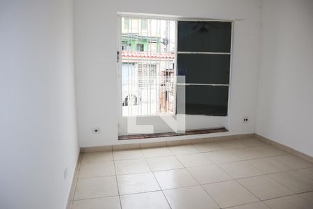 Sala de casa para alugar com 4 quartos, 300m² em Vila Isolina Mazzei, São Paulo