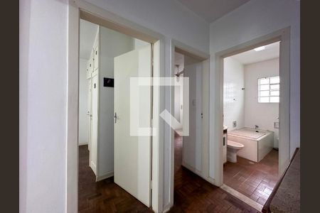 Corredor Quartos de casa à venda com 3 quartos, 152m² em Campo Belo, São Paulo