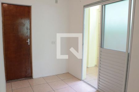 Sala/Quarto de casa para alugar com 3 quartos, 74m² em Vila Esperança, São Paulo