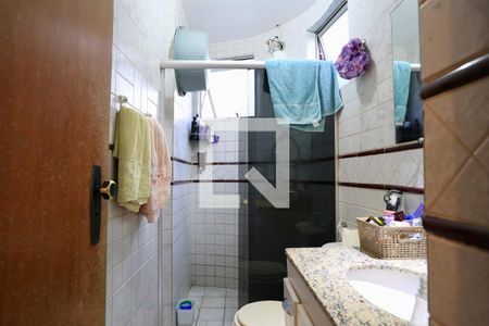 Suíte de apartamento à venda com 4 quartos, 108m² em Sagrada Família, Belo Horizonte