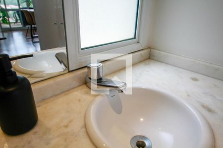 Detalhe do Lavabo de kitnet/studio à venda com 1 quarto, 116m² em Vila Madalena, São Paulo