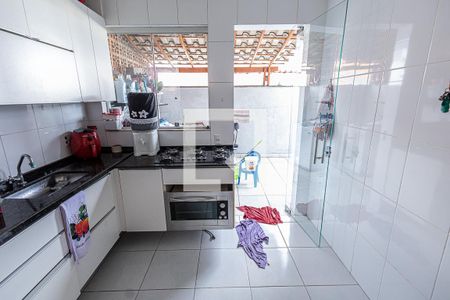 Cozinha de casa de condomínio à venda com 3 quartos, 123m² em Santa Monica, Belo Horizonte