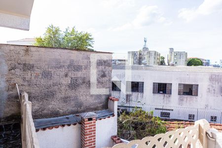 Casa à venda com 150m², 2 quartos e 2 vagas Casa à venda com 150m², 2 quartos e 2 vagasVaranda do Quarto 2