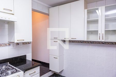 Cozinha de casa à venda com 2 quartos, 150m² em Vila Londrina, São Paulo