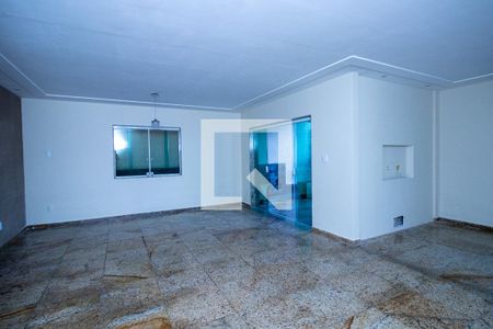 Sala de casa de condomínio à venda com 4 quartos, 595m² em Jacarepaguá, Rio de Janeiro