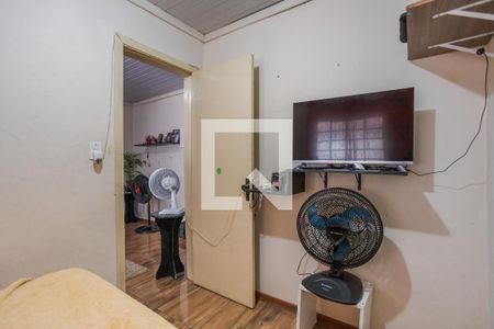 Quarto 1 de casa à venda com 3 quartos, 200m² em Costa E Silva, Porto Alegre