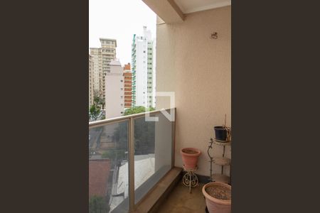 SACADA de apartamento à venda com 3 quartos, 130m² em Cambuí, Campinas