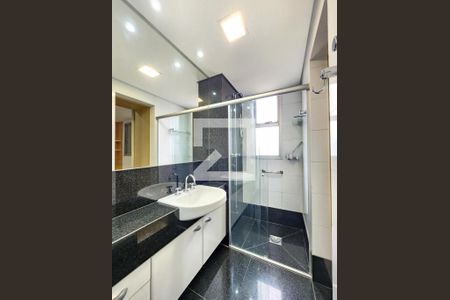 Banheiro da Suíte 2 de apartamento à venda com 4 quartos, 160m² em Santo Agostinho, Belo Horizonte