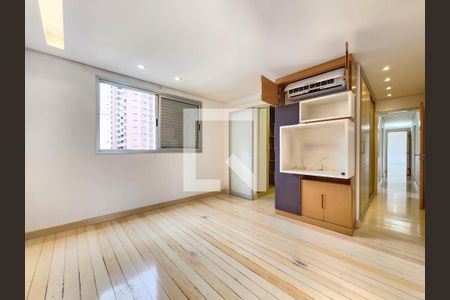 Quarto Suíte Máster de apartamento à venda com 4 quartos, 160m² em Santo Agostinho, Belo Horizonte