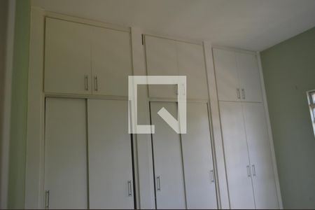 Quarto de casa à venda com 4 quartos, 150m² em Tropical, Contagem