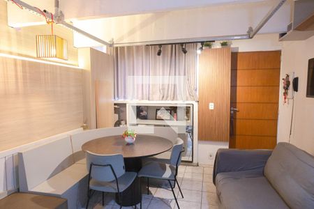 Apartamento à venda com 64m², 3 quartos e 1 vagaSala