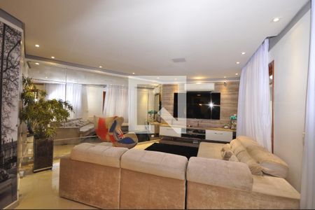 Sala de casa para alugar com 3 quartos, 300m² em Vila Irmaos Arnoni, São Paulo
