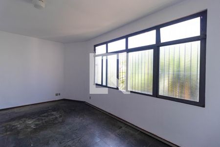 Salas de casa à venda com 5 quartos, 120m² em Parque São Quirino, Campinas