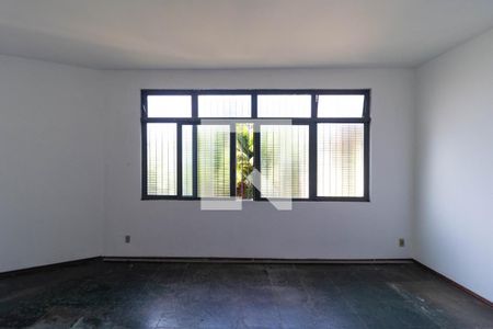 Salas de casa à venda com 5 quartos, 120m² em Parque São Quirino, Campinas