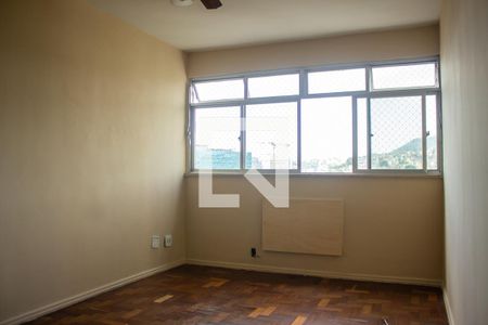 Sala  de apartamento à venda com 2 quartos, 70m² em Praça da Bandeira, Rio de Janeiro