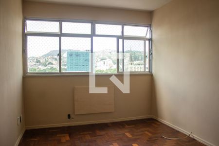 Sala  de apartamento à venda com 2 quartos, 70m² em Praça da Bandeira, Rio de Janeiro