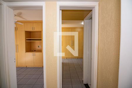Corredor  de apartamento para alugar com 3 quartos, 128m² em Bairro Ecológico, Brasília