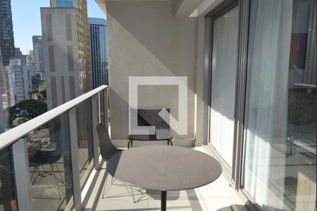 Varanda de kitnet/studio à venda com 1 quarto, 36m² em Pinheiros, São Paulo