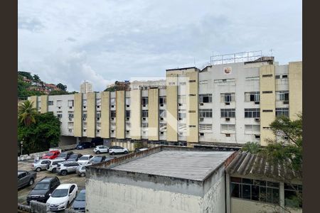 Vista do Quarto 1 de apartamento para alugar com 2 quartos, 50m² em Centro, Niterói