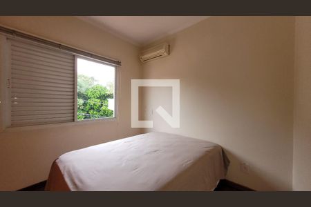 Quarto  de casa de condomínio à venda com 4 quartos, 242m² em Bairro das Palmeiras, Campinas