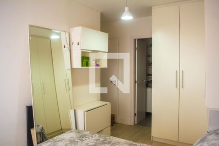 Suite de apartamento à venda com 2 quartos, 60m² em Glória, Porto Alegre