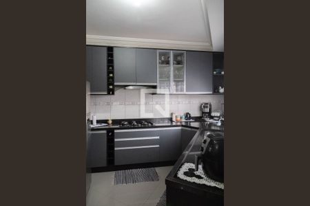 Casa à venda com 460m², 5 quartos e 6 vagas Casa à venda com 460m², 5 quartos e 6 vagasCozinha