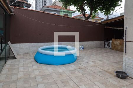 Casa à venda com 460m², 5 quartos e 6 vagas Casa à venda com 460m², 5 quartos e 6 vagasQuintal