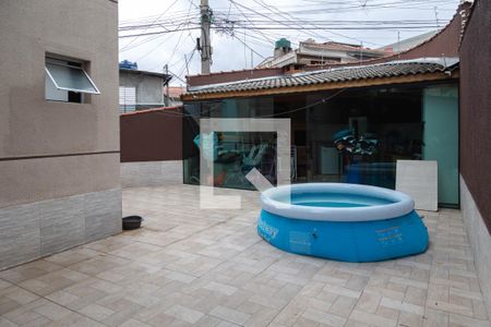 Casa à venda com 460m², 5 quartos e 6 vagas Casa à venda com 460m², 5 quartos e 6 vagasQuintal