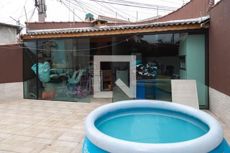 Casa à venda com 460m², 5 quartos e 6 vagas Casa à venda com 460m², 5 quartos e 6 vagasQuintal