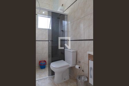 Casa à venda com 460m², 5 quartos e 6 vagas Casa à venda com 460m², 5 quartos e 6 vagasBanheiro Suíte 2