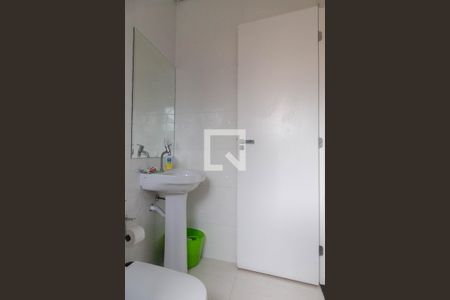 Casa à venda com 460m², 5 quartos e 6 vagas Casa à venda com 460m², 5 quartos e 6 vagasBanheiro Suíte 4