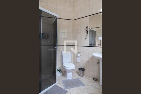 Casa à venda com 460m², 5 quartos e 6 vagas Casa à venda com 460m², 5 quartos e 6 vagasBanheiro Suíte 1