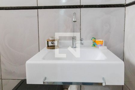 Casa à venda com 460m², 5 quartos e 6 vagas Casa à venda com 460m², 5 quartos e 6 vagasLavabo 2