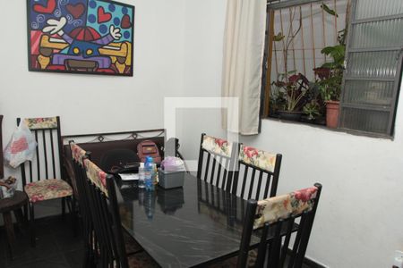 Sala de casa à venda com 3 quartos, 97m² em Santa Rosa, Belo Horizonte